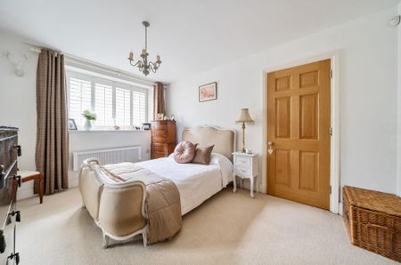 3 bedroom flat to rent - Photo 5