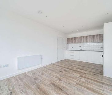 London Road, Staines-upon-thames, TW18 - Photo 1