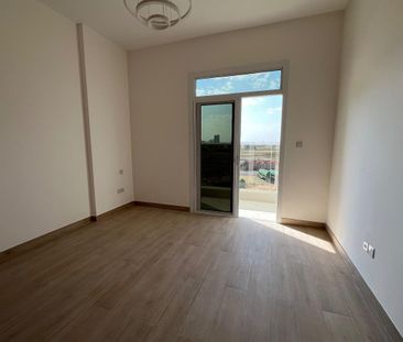 Brand New 1 BHK | Just Opened Building | 800 Sqft - Photo 2