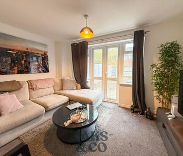 2 bedroom terraced house to rent - Photo 4