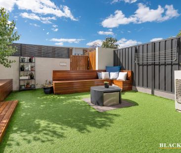 42 Bernard Heinze Avenue, Moncrieff ACT 2914 - Townhouse For Rent |... - Photo 2