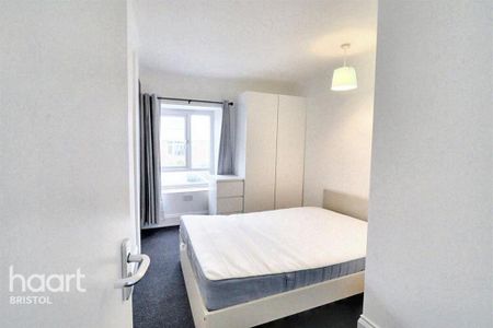 1 bedroom in a house share to rent - Photo 4