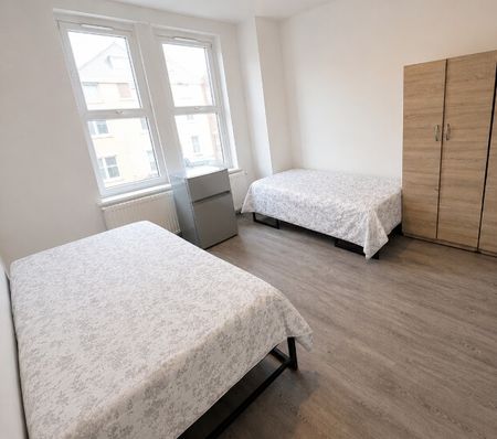 Room in a Shared House, Durban Road, N17 - Photo 3