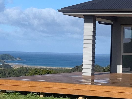 Luxury 4 bed on the Tutukaka Coast - Photo 1