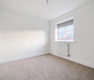 4 bedroom detached house to rent - Photo 5