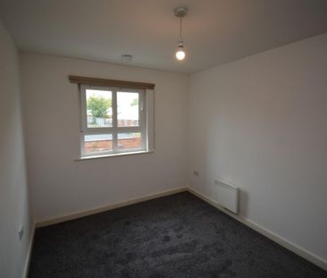 2 bed Apartment for Rent - Photo 6