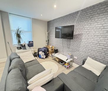 3 bedroom house to rent - Photo 2