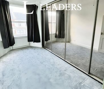 4 bedroom house to rent Bournemouth Park Road, Southend-on-Sea, Ess... - Photo 6