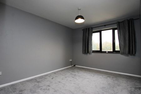 2 bedroom semi-detached house to rent - Photo 4
