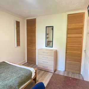 5 bedroom house of multiple occupation to rent - Photo 2