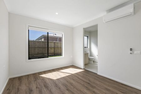 TWO brand new properties available now for lease - introducing 16 and 18 Leger Street Manor Lakes. - Photo 5