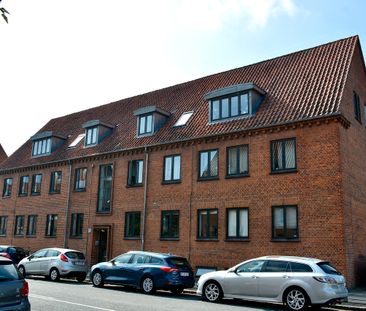 Charmerende 3 værelses lejlighed i Odense C med gårdhave - Photo 4