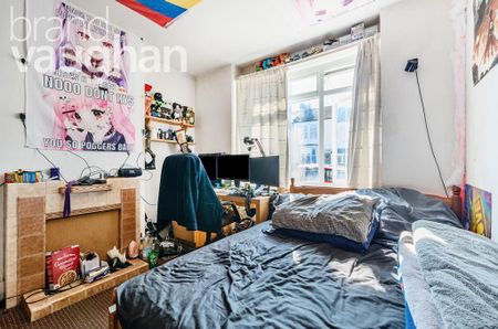 4 bedroom terraced house to rent - Photo 5