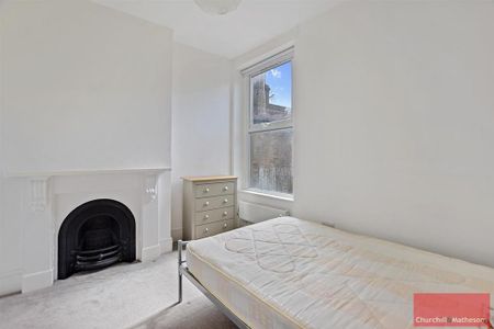 4 bedroom flat to rent - Photo 5