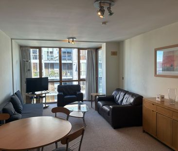Apt 51 The Hibernian , Grand Canal Dk, Dublin 4 - Photo 2