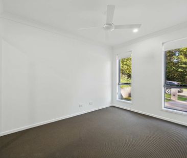 SOPHISTICATED LIVING WITH CONTEMPORARY COMFORT! - Photo 1