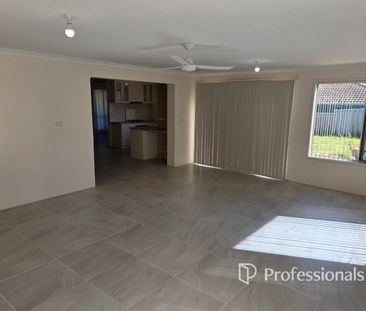 33 Wakefield Crescent, Australind, WA 6233 - Photo 5