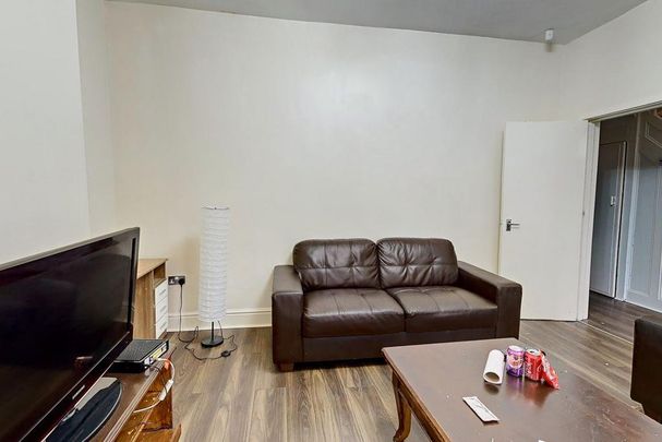 4 bedroom house to rent - Photo 1