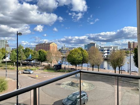 31 The Quays, SALFORD - Photo 4
