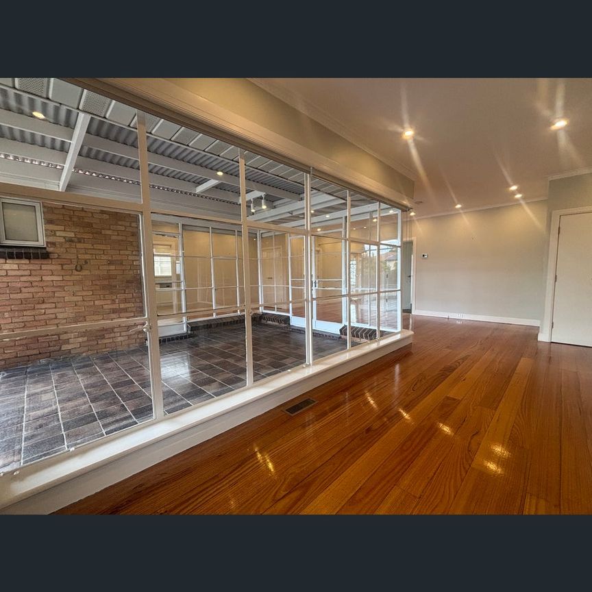 12 South Daly Street, Brunswick West, Vic 3055 - Photo 1