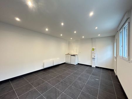 Location Appartement 1 pièce 27m² - Photo 5