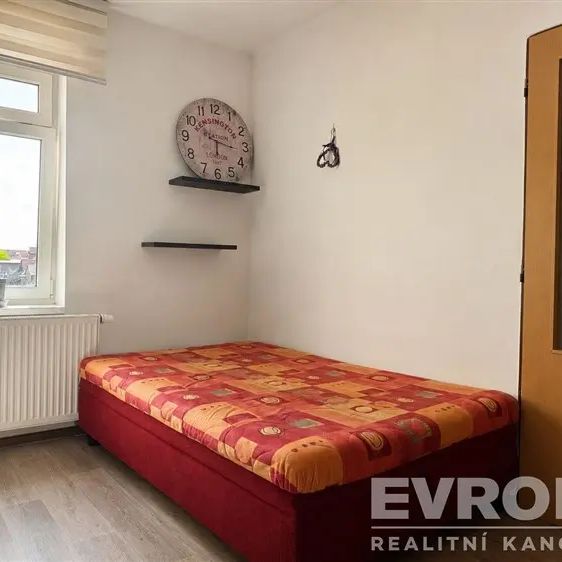 Pronájem bytu 1+kk (27 m - Photo 1