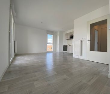 Location Appartement 3 pièces 56m² ORLEANS 45100 - Photo 4