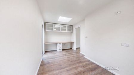 24 Erica Ave, Glen Iris - Photo 3