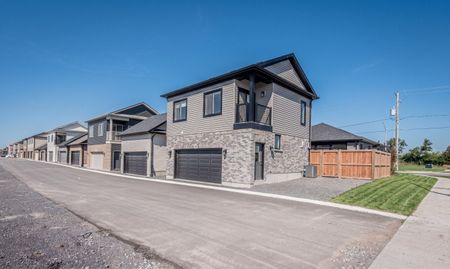 For Lease - 98B Riverstone Way, Belleville, Ontario - Photo 4