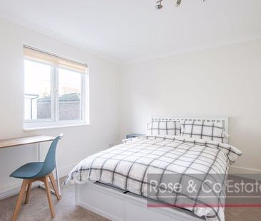 5 bedroom townhouse to rent - Photo 4