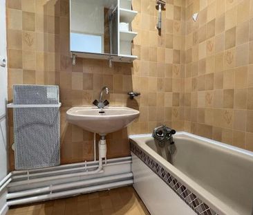 Location Appartement 1 pièce 31m² CLERMONT FERRAND 63000 - Photo 4