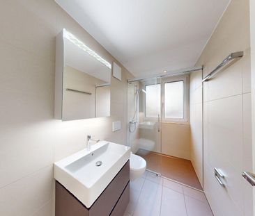 Im Herzen von Volketswil – moderne 5.5-Zimmer-Gartenwohnung - Photo 4