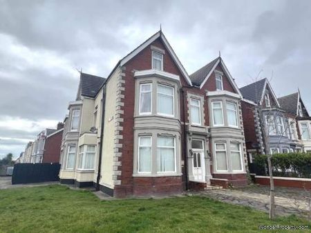 1 bedroom property to rent in Blackpool - Photo 2