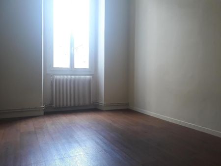 Location Appartement 2 pièces 43m² BORDEAUX 33000 - Photo 2