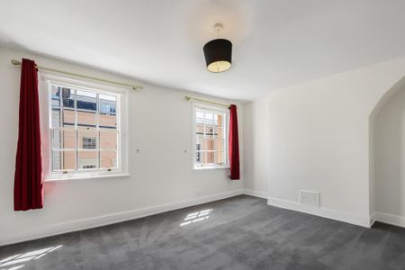 4 bedroom terraced house to rent - Photo 4