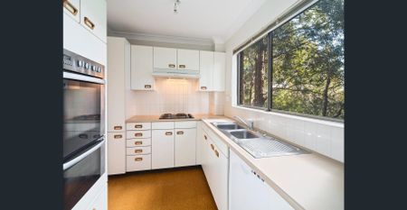 Promising lifestyle excellence in the heart of Neutral Bay Village - Photo 4