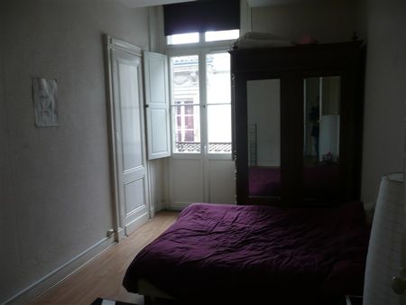 Location Appartement 3 pièces 76m² BORDEAUX 33000 - Photo 3