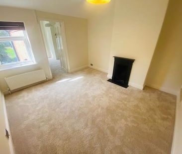 2 bedroom end of terrace house to rent - Photo 4