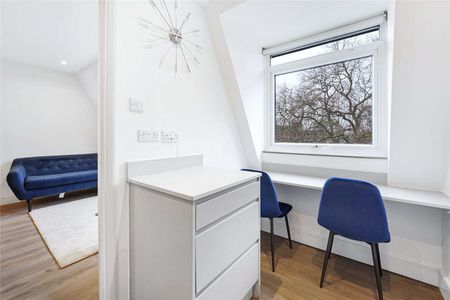 One bedroom apartment located in a prime Chelsea location close to all the local amenities of the Fulham Road. - Photo 5