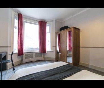 Room in a Shared House, Trundleys Road, SE8 - Photo 2