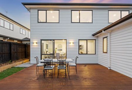 Luxurious 7BR Home, 4bathrm in Central Flat Bush - Photo 2