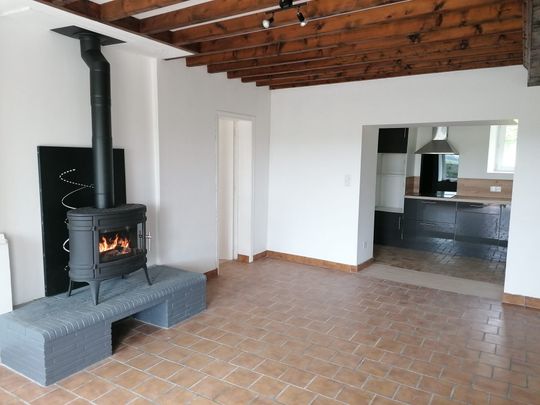 Location Maison 6 pièces 110m² CERISY LA SALLE 50210 - Photo 1
