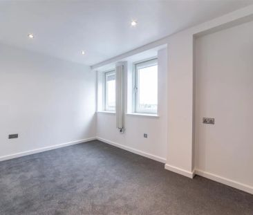 2 bed penthouse to rent in Waterloo Square, City Centre, NE1 - Photo 4
