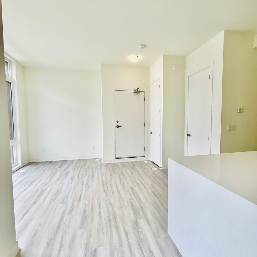 For Lease - 8 Steckley House Lane Unit# 212, Richmond Hill, Ontario - Photo 1