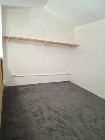 Location Appartement 2 pièces 48m² NIMES 30000 - Photo 4