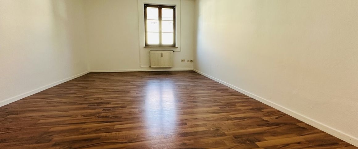 Zentrumsnahe zwei Zimmer Wohnung mit Loggia - Photo 1