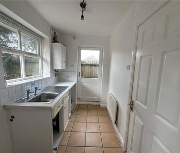 4 bedroom detached house to rent - Photo 5