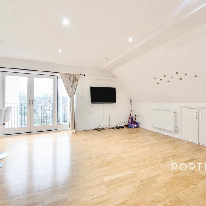 2 bedroom parking to rent - Photo 1