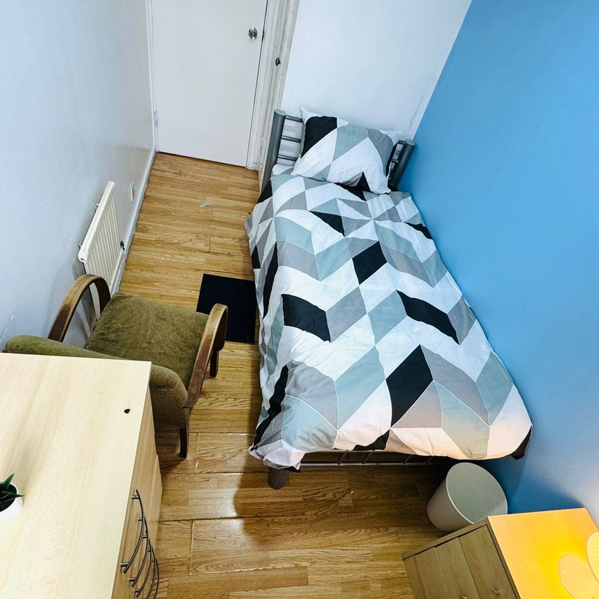 RM4 Ford Road | Bow | London | E3 5PQ - Photo 1