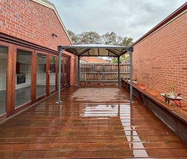 Stylish & Private Living in a Prime Keysborough Pocket - Photo 1